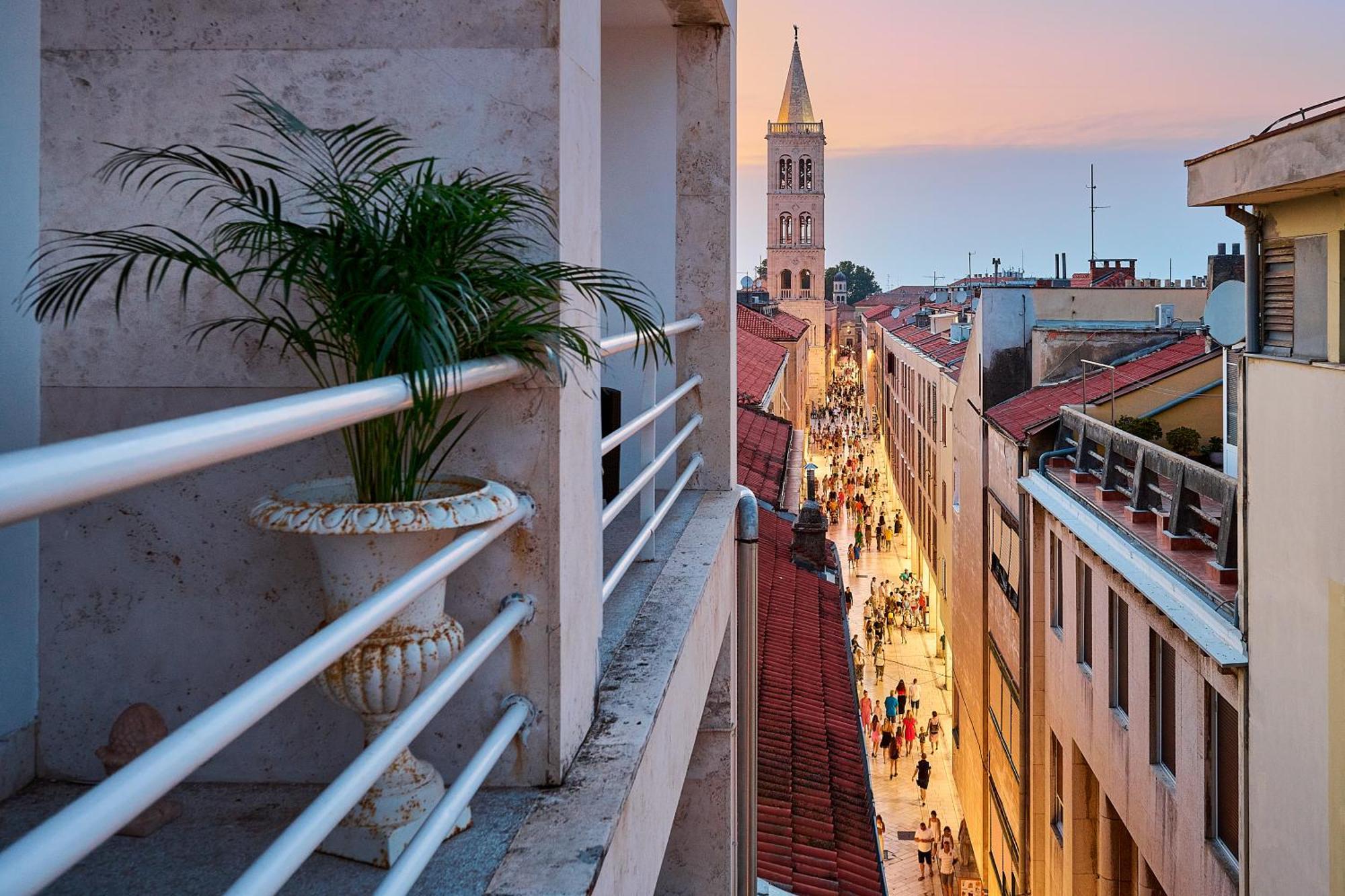 The Central Pearl Apartment Zadar Exterior photo