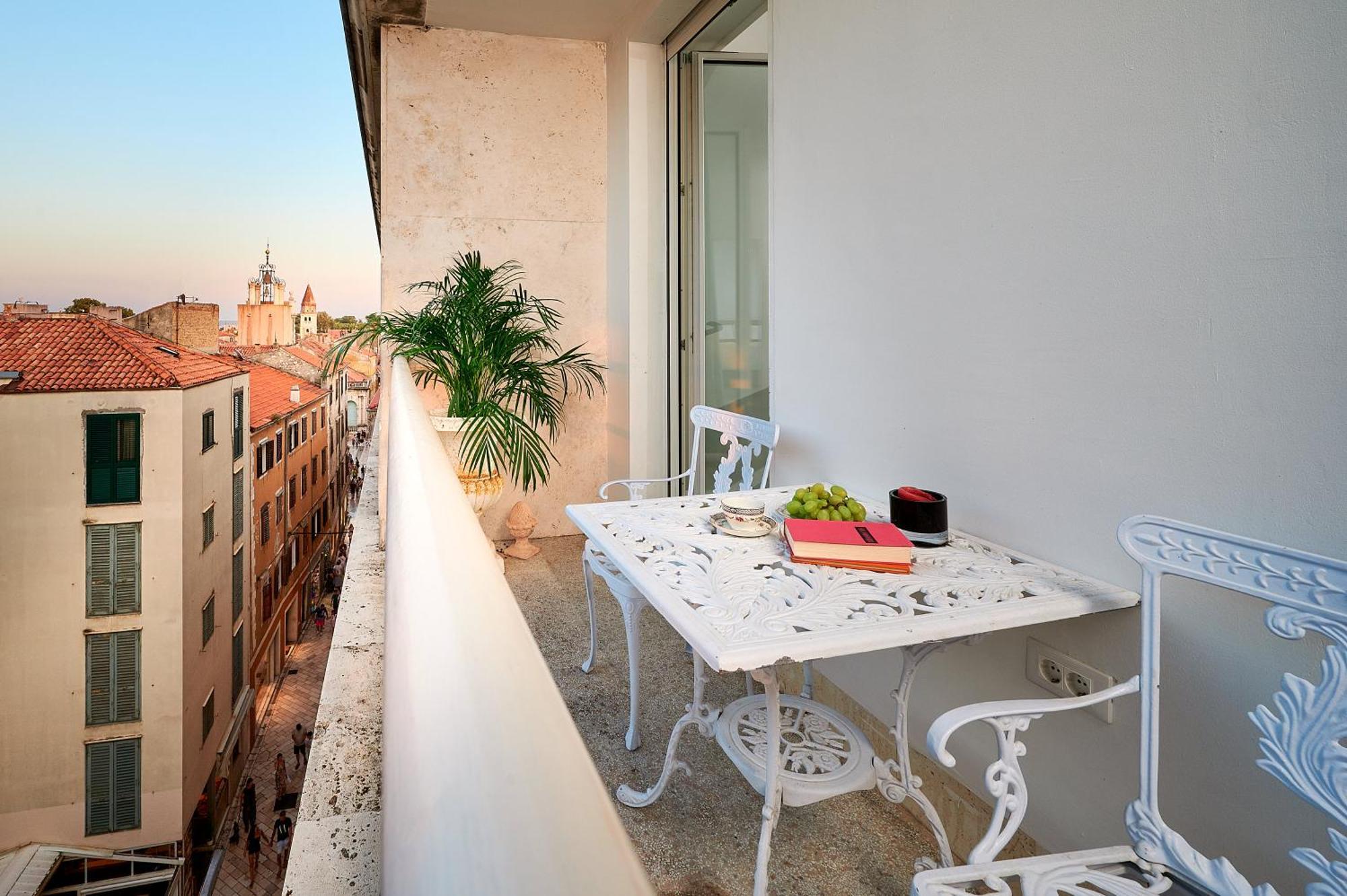 The Central Pearl Apartment Zadar Exterior photo